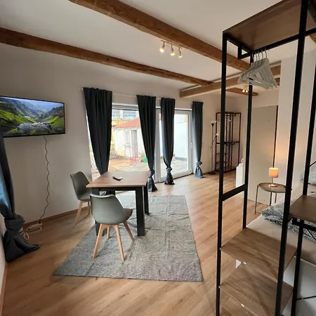 Hometonight Workers - Haus Appartement