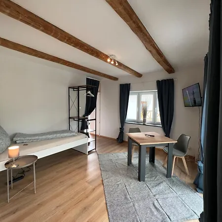 Hometonight Workers - Haus * Gunzenhausen